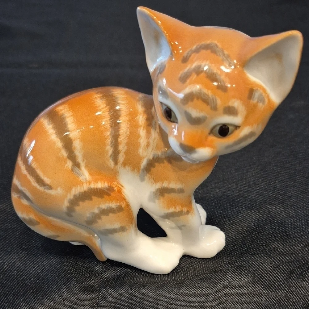 Lomonosov Large Rare Porcelain Tabby Cat Figurine
